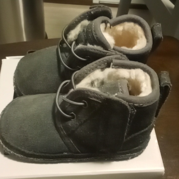 UGG boots - Picture 6 of 13